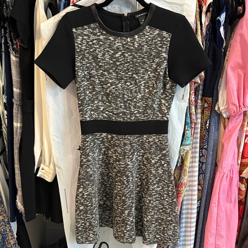 Club Monaco Black and Gray Textured Top